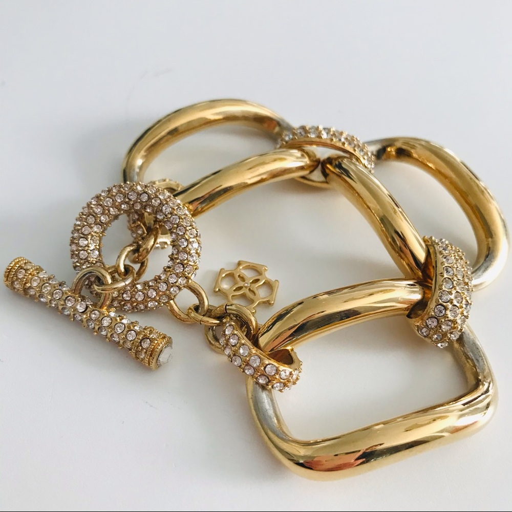 Gorgeous ~ Heavy Gold Statement Bracelet - image 5